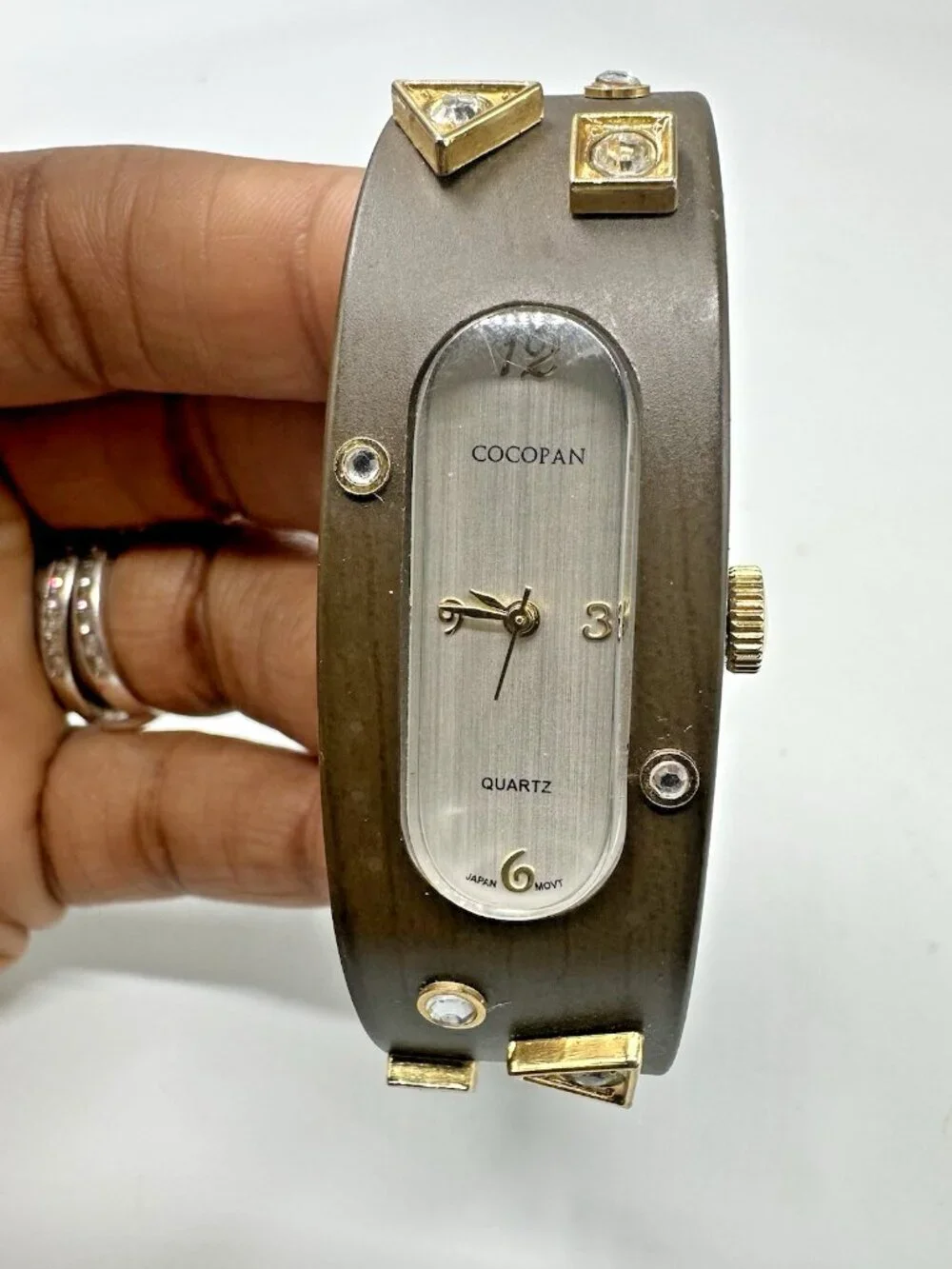 Cocopan Wooden Watch Women Brown Studded Cuff Band New Battery 7 Inch